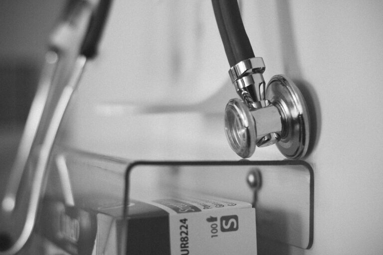 Medici famiglia pronti a fare visite ‘simil leva’ nelle scuole